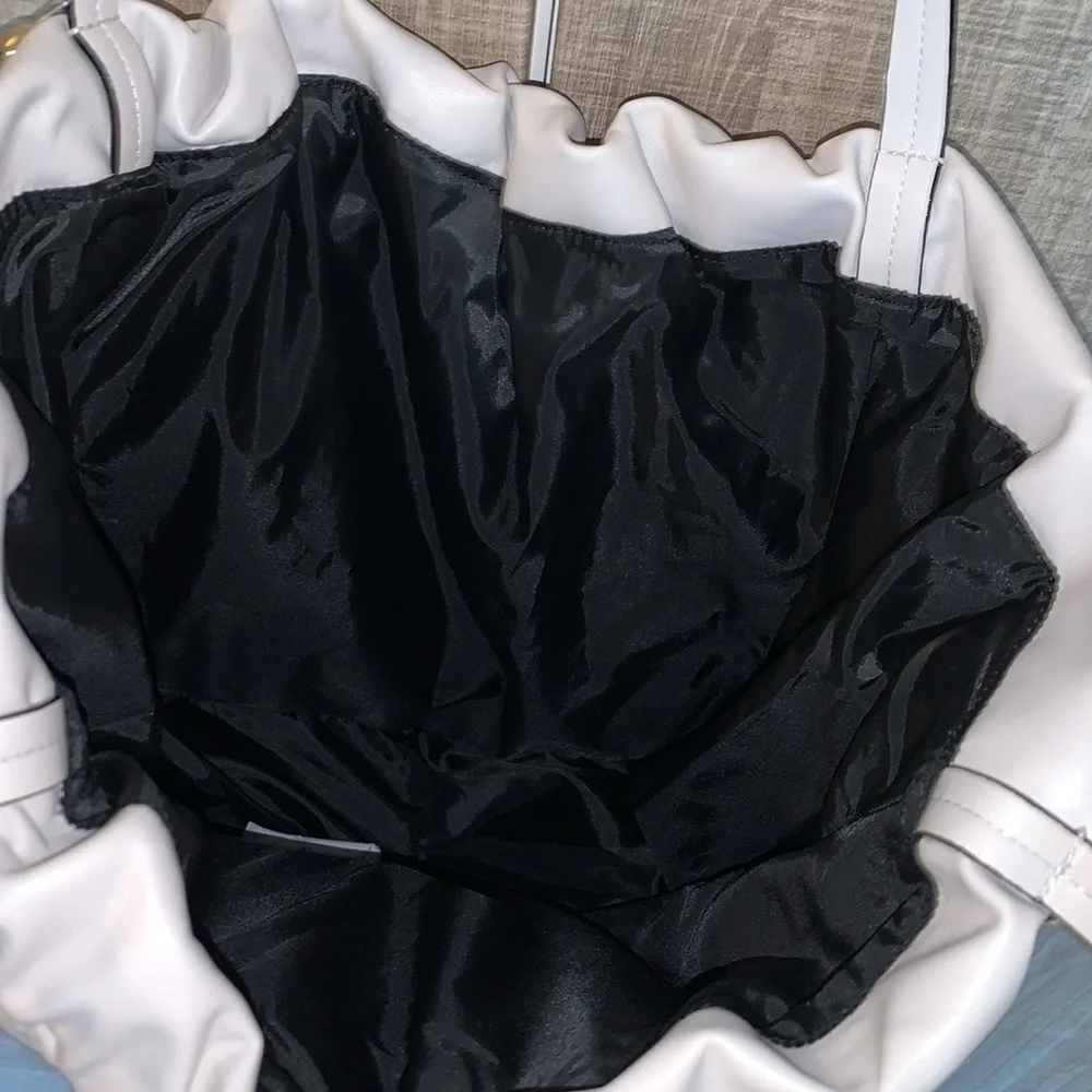 Victoria’s‎ Secret Drawstring Tote Bag